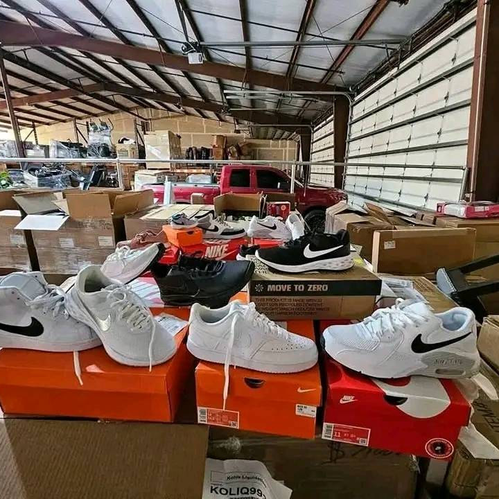 Shoes liquidation pallet